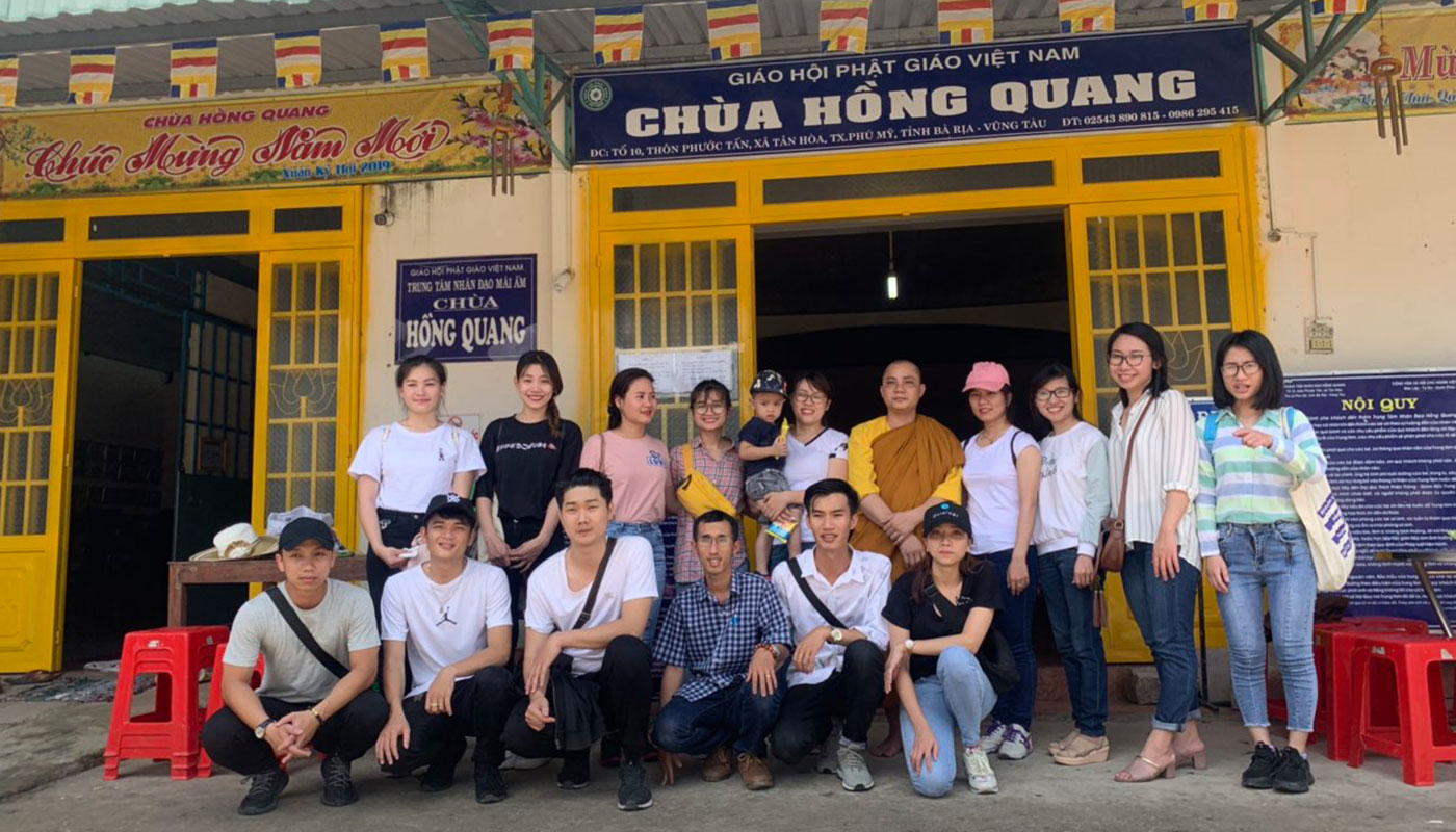 Hoạt động từ thiện