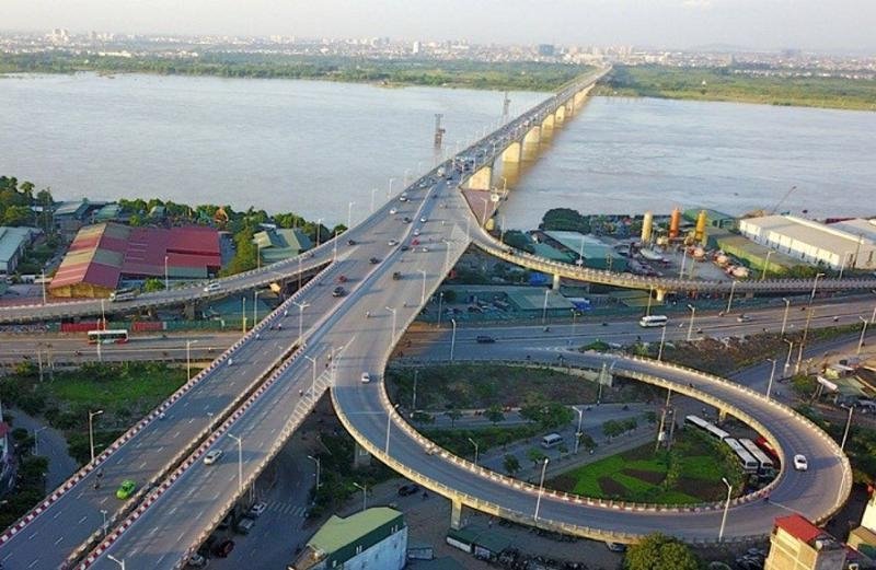 Kinh tế Việt Nam cuối năm 2022 và năm 2023: Đầu tư công là động lực tăng trưởng chính